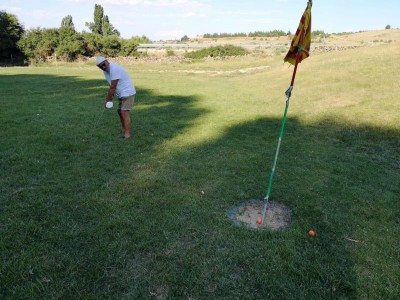 Green, unser Partner hatte schon eingelocht.JPG (94.85 KiB) 2528 mal betrachtet Unser Partner hatte längst eingelocht