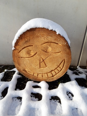 Smilie mit Schnee.jpg