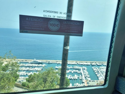 18 Marina Greenwich 3 km von Altea entfernt.JPG (98.67 KiB) 5513 mal betrachtet vorbei auch am Hafen Marina Greenwich, 3 km von Alteas entfernt