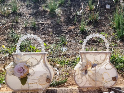 K800_entzückende Lampenschirme.JPG (145.08 KiB) 3989 mal betrachtet Und noch ein Pärchen wie diese "entzückenden"<br />Lämpchen hoffen auf Käufer