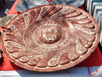 K800_monströser Wandteller.JPG (143.01 KiB) 3989 mal betrachtet es gibt aber auch Alternativen wie dieser <br />monströse Wandteller