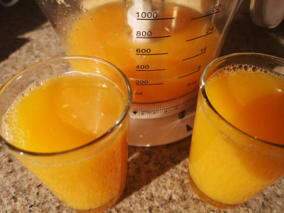 1 Orangensaft.jpeg