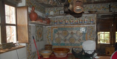 Uralte, handbemalte Fliesen.JPG (160.7 KiB) 4050 mal betrachtet Uralte, handbemalte Fliesen