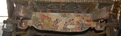 Schnitzereien auf sizilianischer Kutsche.JPG (272.5 KiB) 4030 mal betrachtet Detail: Schnitzereien an der Kutsche