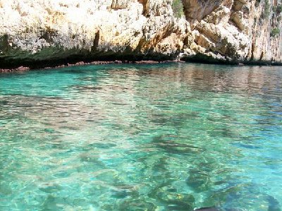 Glasklares Wasser