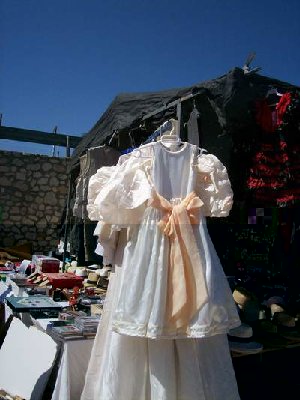 Kommunionkleid.JPG (31.7 KiB) 4376 mal betrachtet Kommunionkleid