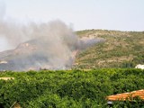 Insgesamt 3 Hubschrauber und 2 Lüschflugzeuge und jede Menge Bodenpersonal.<br />Nach ca.2 Stunden war der Job erledigt... effektiv und mit Könnergeschick