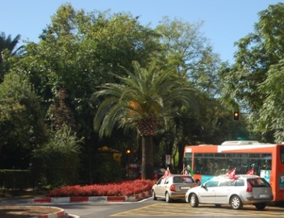 Konvoi durch die Stadt