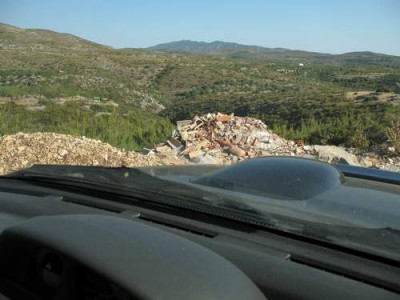 Bauschutt am Straßenrand.JPG (27.43 KiB) 33965 mal betrachtet Bauschutt am Straßenrand