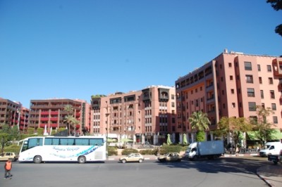 DSC_0044 NEustadt Guéliz zum Vorzeigen.JPG (138.43 KiB) 2752 mal betrachtet Die Neustadt Guéliz nach westlichem Vorbild erbaut -