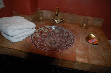 c) Dieses Bild wurde auch mit dem MICROSOFT OFFICE PICTURE MANAGER verkleinert,<br />jedoch auf 390 x 259 Pixel (92 KB). Das sind jetzt 3 KB weniger, aber zusätzliche Unterschrift empfinde ich extrem störend!!!