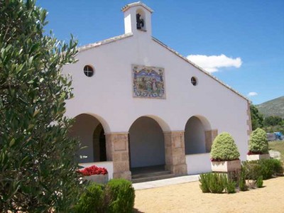 Ermita de San Antoni (leider auf einer Verkehrsinsel gelegen)