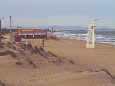 Strand von &quot;La Marina&quot; (pueblo Elche)
