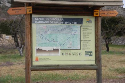 Wiederauff  Wegweise Malafí.JPG (99.64 KiB) 2418 mal betrachtet Wegweiser